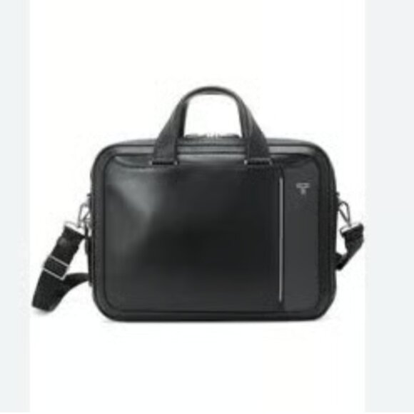 Tumi Other - NWT Tumi Leather Thornberry Triple Compartment Brief 15" screens